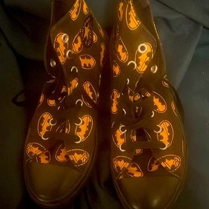 Limited edition kids Batman converse size 3